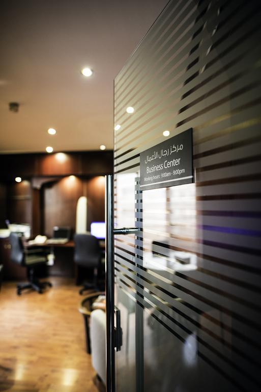Emirates Plaza Hotel Абу Даби Екстериор снимка